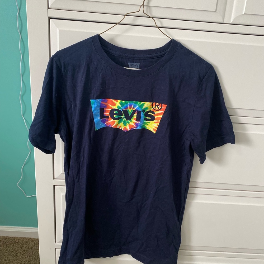 Kids Levi’s tee